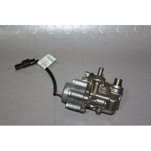 Mercedes W204 C-Klasse Kraftstoffpumpe A271150042 A2710703501