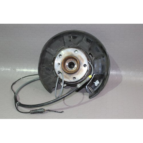 BMW 1er F20 LCI 120d 140KW Achsschenkel Radlager Radnabe hinten rechts