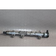 BMW 1er F20 LCI Railrohr Einspritzleiste Einspritzdüse 8514154