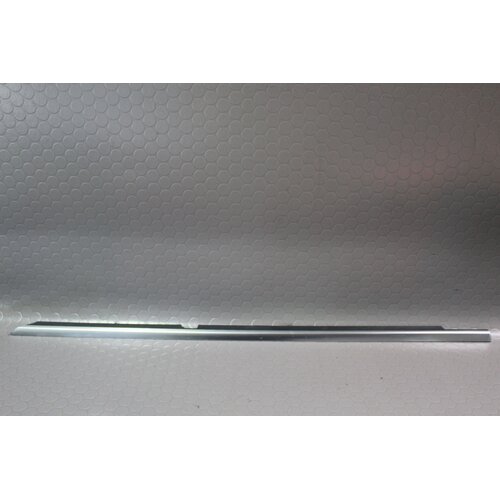 Mercedes W166 350 CDI Türleiste Zierleiste Chromleiste Hinten Rechts A1667350465
