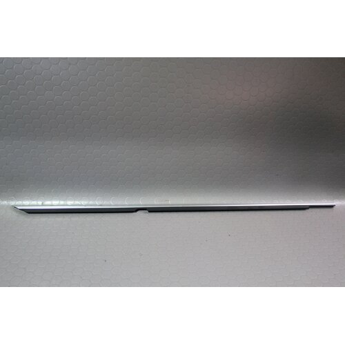 Mercedes W166 350 CDI Türleiste Zierleiste Chromleiste Hinten Links A1667350365
