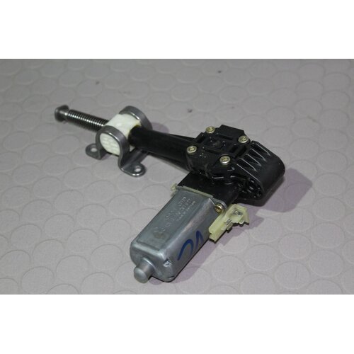 Mercedes Benz W215 CL Stellmotor Elektromotor Sitze links oder rechts 0390201927