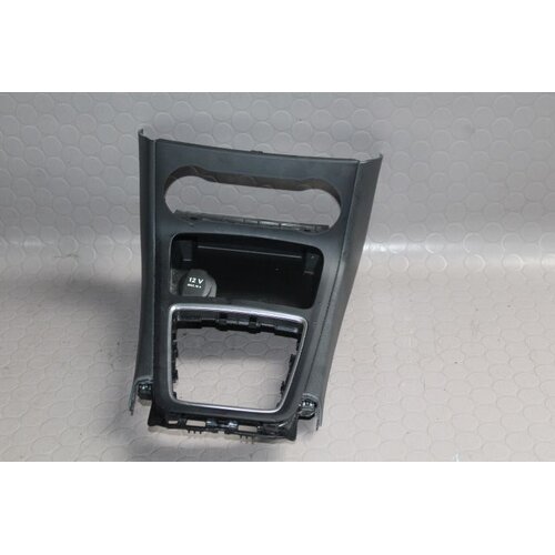 Mercedes W246 B-Klasse Abdeckung Verkleidung Mittelkonsole A 2466800150