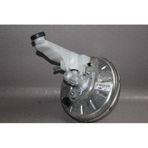Mercedes Benz W246 B-Klasse Bremskraftverstärker Hauptbremszylinder A 2464300230
