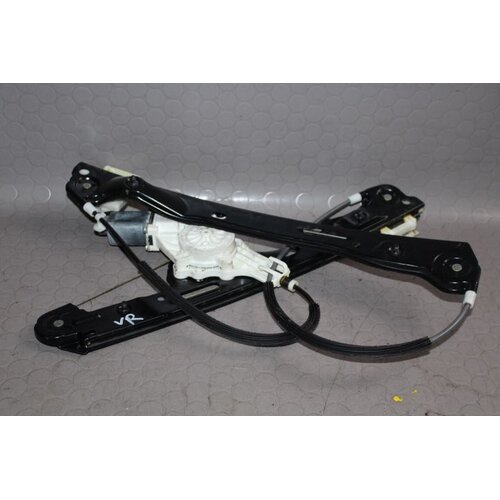 BMW 1er E87 Fensterhebermotor Gestänge Vorne Rechts 7067796S