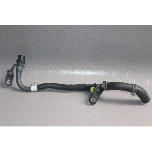 Audi A4 8W5 Kühlwasserschlauch Schlauch Kühlwasserrohr 8W0145670E