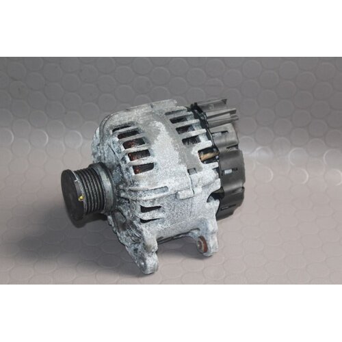 Audi A4 8W5 2.0TDI 140KW Lichtmaschine Generator 150A 04L903024