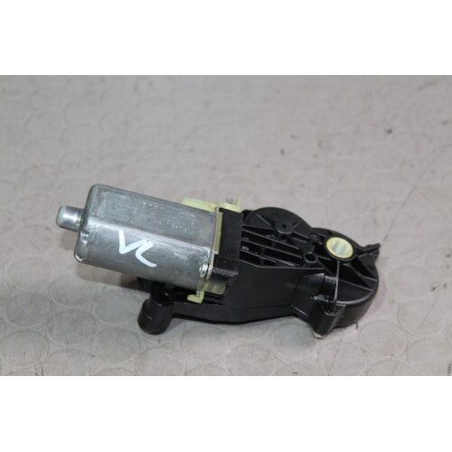 Mercedes W211 Stellmotor Sitzverstellung vorne links 0390203275