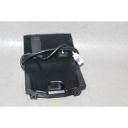 Mercedes Benz W117 CLA USB Anschluss Mittelkonsole Halteplatte A 2468230411