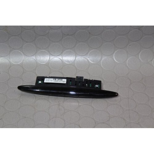 Mercedes Benz W117 CLA Einparkhilfe Displayanzeige A 1725420023