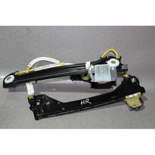Mercedes Benz W117 CLA Fensterheber Gestänge Vorne Links A 1177200179
