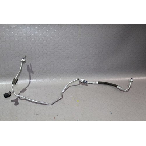 Mercedes Benz W117 CLA Klimaleitung Klimaschlauch A 2468302615