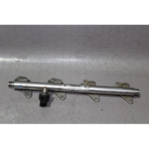 Mercedes Benz W117 CLA Einspritzleiste Kraftstoffverteiler A 2700701595