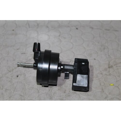 Mercedes Benz R230 SL500 Stellmotor Tankklappe A2308000275