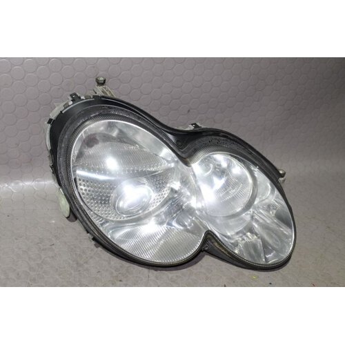 Mercedes Benz R230 SL500 Xenon Scheinwerfer rechts A 2308206661
