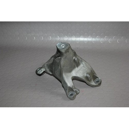 Audi A5 8T 2.0 TFSi 155KW Motorhalter Halter Motorstütze 8K0199308BT
