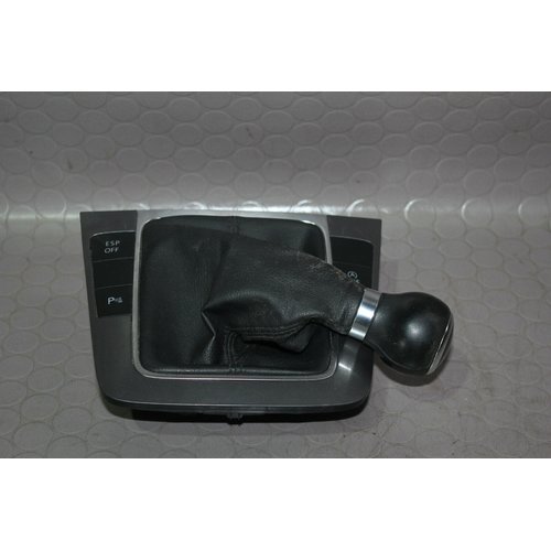 VW Passat 3C 2.0TDI 81KW Schalthebel Schaltknauf Blende Konsole 3C0864263G