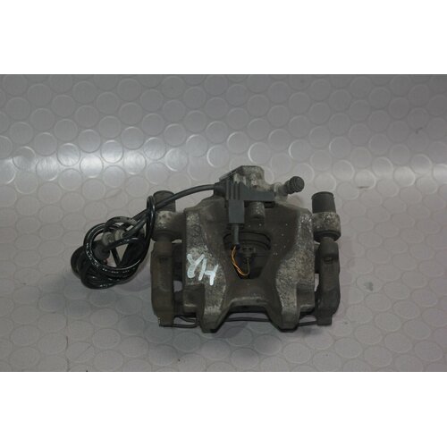 Mercedes C-Klasse W204 OM651 Bremssattel Bremszange hinten rechts A2044231681