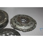 BMW 1er E87 116i 2008 90KW Schwungrad Zweimassenschwungrad komplett